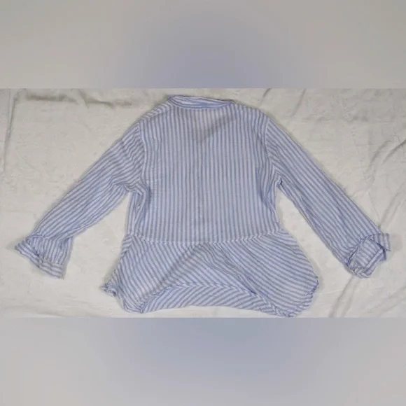 Love Notes | Blue Blouse with Peplum Detail - Picture 4 of 5